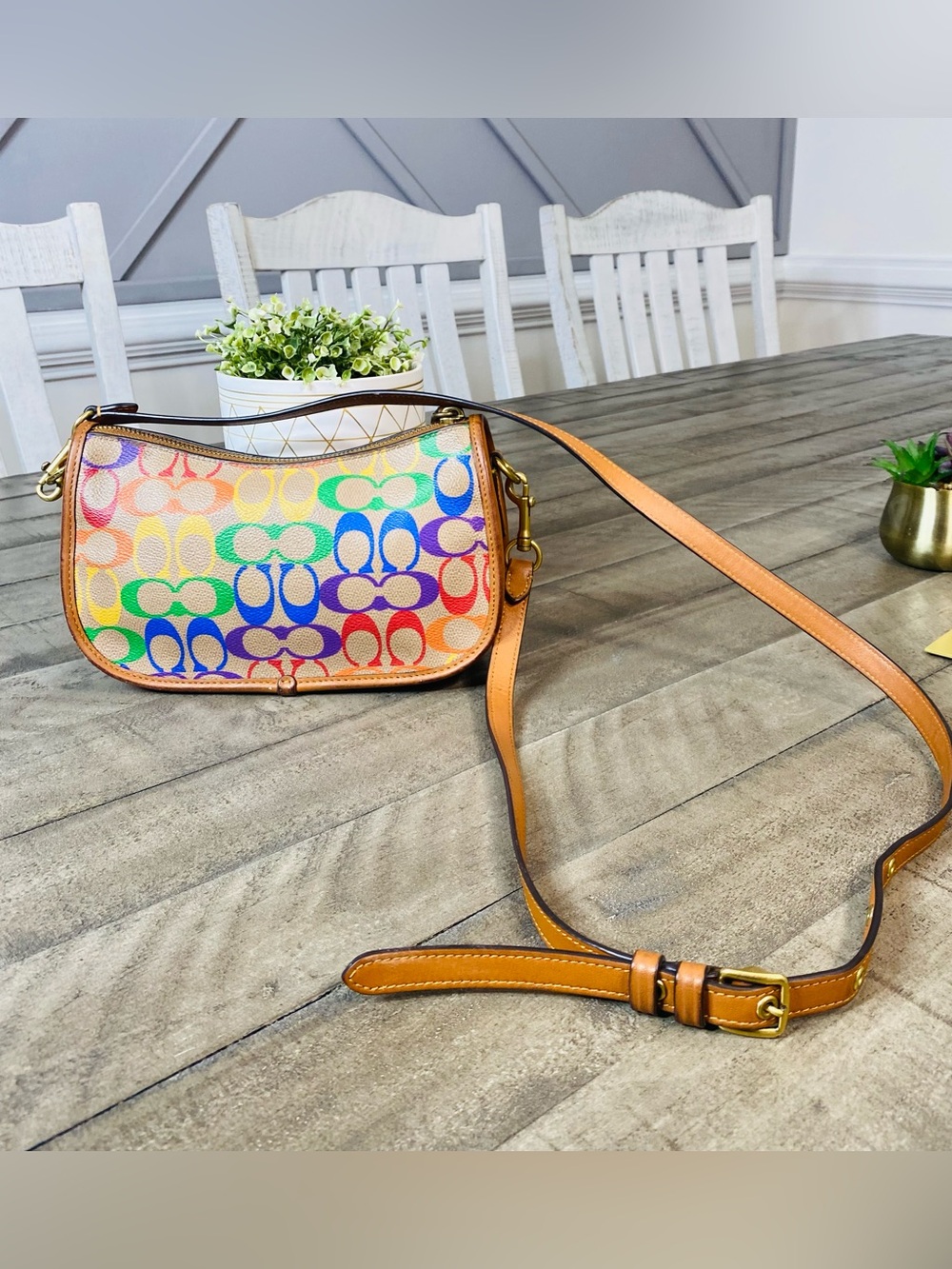 COACH CA100 Swinger Bag Rainbow Signature Pride Crossbody Shoulder Purse
